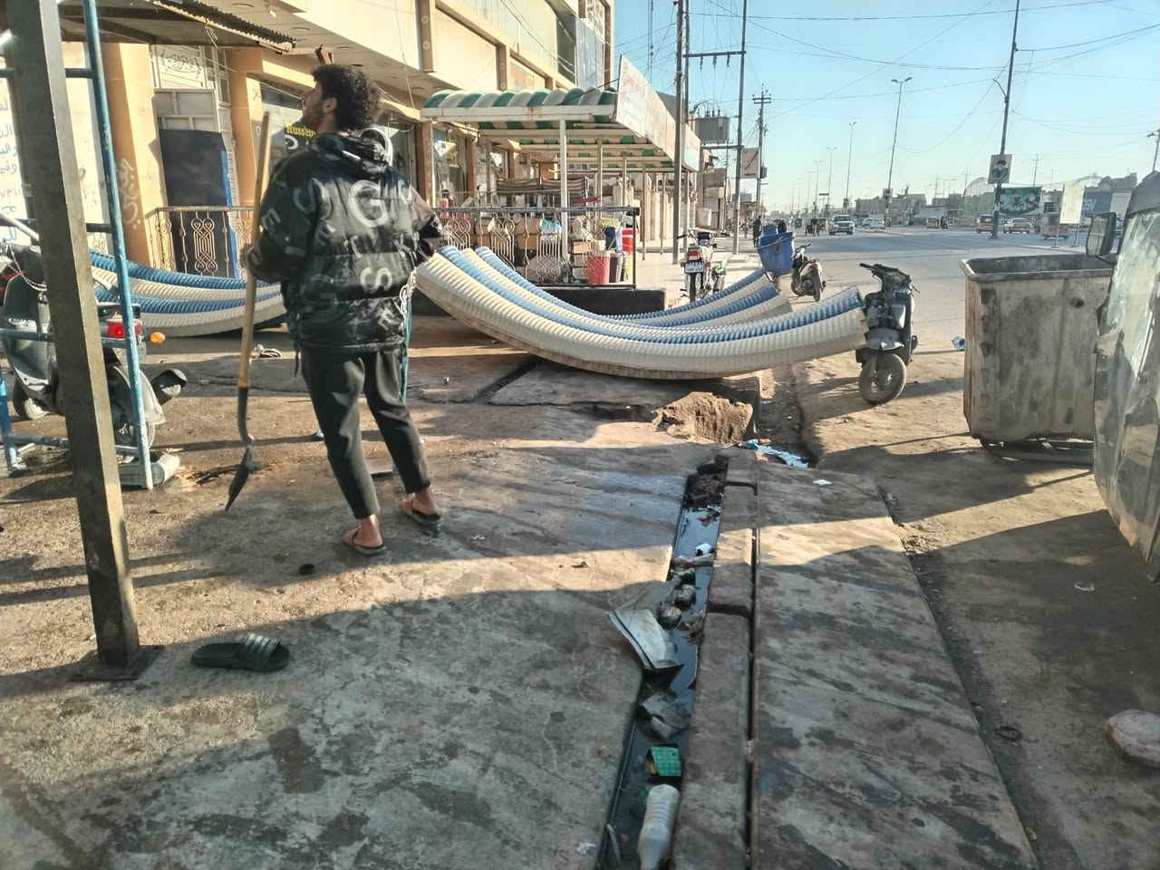 سلام عليكم قماره كيسبان طول ٥ امتار وعرض ٦ امتار مامتواجد ع النت ***********
