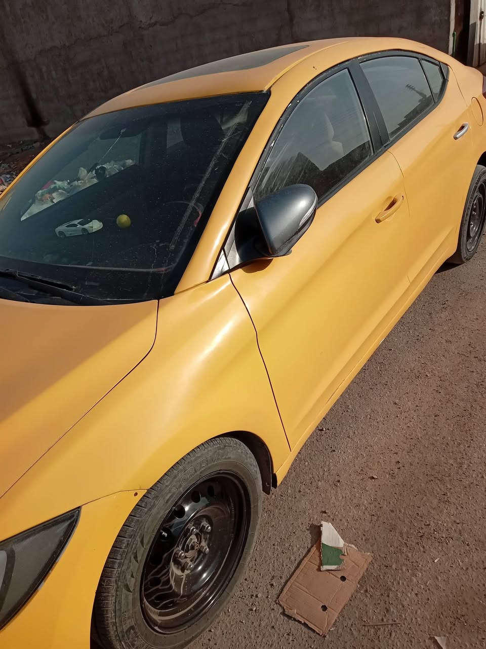 السلام عليكم .. للبيع ألنترا ٢٠١٧ خليجي تكسي بغداد مكَلوبه ومعمره كَير خير من آلله والمكينه مفتوحه مجفتهة قبل ٣ أشهر غراض أصلي والتبريد شغال السعر٨٥ وبيهة مجال للشراي / ***********
