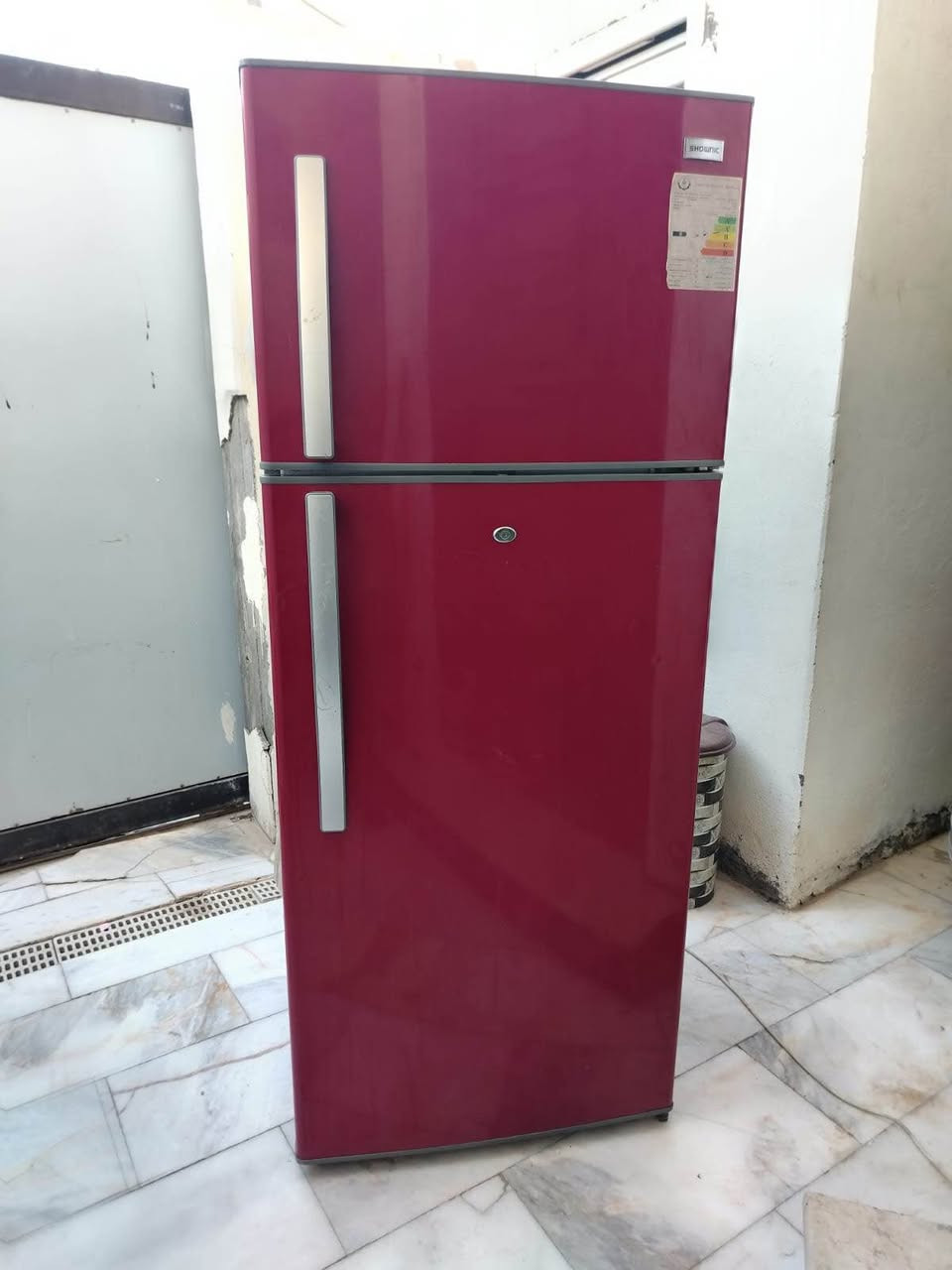 السلام عليكم 
ثلاجه نظيفه جداً وكبيره للبيع رايديها ب350 وبيها مجال
مكانه ملحق الفارس للاستفسار الاتصال ع الرقم

*********** كربلاء, العراق
