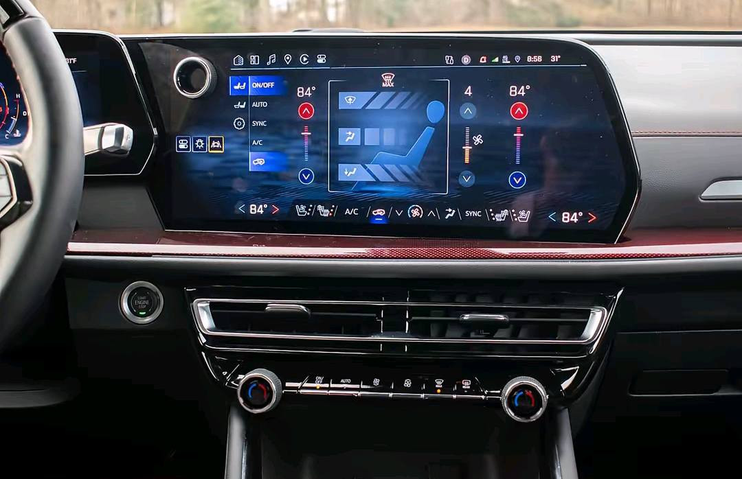 للبيع ترافرس موديل 2024 RS الشكل الجديد سعر 42 الف دولار مكاني بغداد  مرقم بغداد دولي مميز
حادث تخريب 

جميع المواصفات والتفاصيل الدقيقة

### المحرك والأداء:

- المحرك : V4 سعة 2.5 لتر توين تيربو يولد قوة تصل إلى 310 حصان وعزم دوران 373 نیوتن متر

- نظام الدفع : دفع رباعي (AWD) قياسي لتعزيز الثبات والأداء على جميع الطرق .

- ناقل الحركة: قير أوتوماتيكي بـ 9 سرعات يضمن انتقال سلس وتحكم ممتاز

###

التصميم الخارجي

- الشكل حديث جريء مع خطوط أنيقة تبرز القوة والديناميكية

- الشبك الأمامي تصميم رياضي مع شعار RS مدمج مع إضاءة أمامية LED ذات تصميم فريد .

الإطارات: 21 إنش عصرية مع جنوط سوداء لافتة، تضيف لمسة رياضية )

- المصابيح LED كاملة مع إضاءة نهارية أنيقة .

- اللمسات الرياضية مخارج عادم مزدوجة، لمسات سوداء لامعة على جميع الأجزاء الخارجية، ومصد خلفي رياضي .

<###

الداخلية والمميزات التقنية

- المقاعد جلد فاخر مقسى مع تصميم رياضي ومساند فخمة للراحة القصوى

- الألوان تدرجات لون داخلية متعددة تتناسب مع الذوق

الرفيع

- شاشة المعلومات والترفيه نظام وسطى بقياس 10 إنش مع نظام ملاحة متوافق مع Apple CarPlay و Android

Auto

- لوحة القيادة شاشة رقمية كاملة قياس 12.3 إنش لعرض كافة المعلومات الضرورية

.

- نظام الصوت : 14 مكبر صوت من نوع Bose لمزيد من التجربة الصوتية الفاخرة

. TOP

- نظام التكييف ثلاثي المناطق، مع تحكم مستقل لكل مقعد

الراحة والإضاءة: إضاءة داخلية LED قابلة للتخصيص ومقاعد أمامية مدفأة ومهوأة

G

- الميزات الإضافية: مقاعد خلفية قابلة للطي كهربائيا، نظام الشحن اللاسلكي، فتح الباب بدون مفتاح، وأجراس وتحذيرات متقدمة للسلامة

###

أنظمة السلامة والأمان

- كاميرا 360 درجة لرؤية واضحة حول السيارة .

- نظام مراقبة النقاط العمياء مع تنبيه عند الانحراف عن الحارة

- مكابح أوتوماتيكية في حالات الطوارئ

- نظام تثبيت السرعة التفاعلي مع وظيفة التوقف والانطلاق

مساعدة في الركن الأوتوماتيكي

1

- أنظمة استشعار للمشاة والأجسام القريبة .

- وسائد هوائية متعددة السقف الأبواب المقاعد
الاتصال عله الرقم ***********
