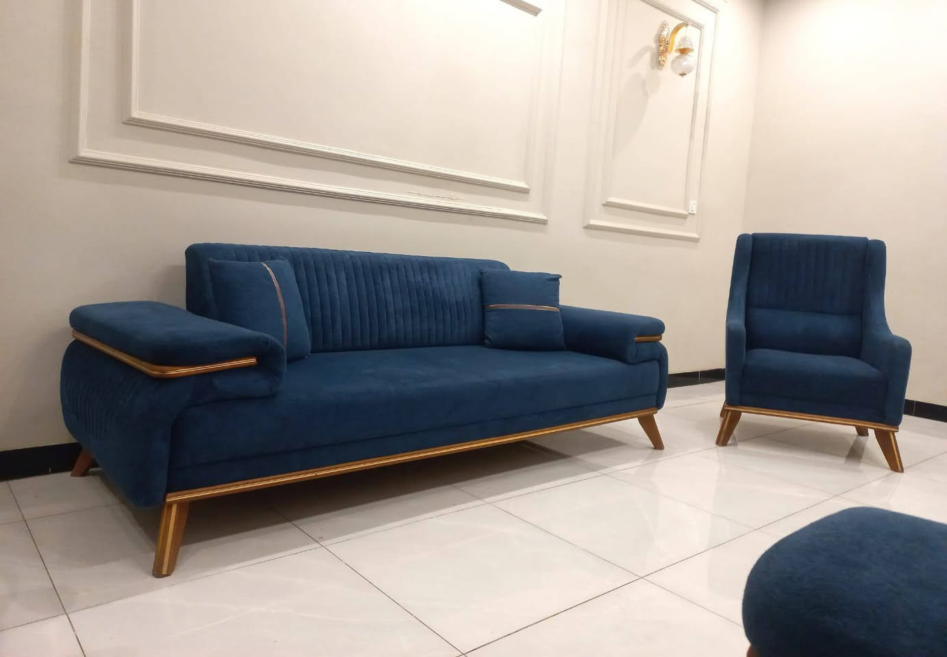 تخم تركي 8 مقاعد مودرن نضام سرير يدات سلايت سفج بولستر طبي دير فريم ارجل زان نضيف جدا  مبي اي ضرر اخو جديد سعر... 600 وبي مجال بسيط


**إذا كنت صاحب هذا الإعلان وتريد حذفه لأي سبب، رجاءا أرسل رسالة إلى الدعم الفني**