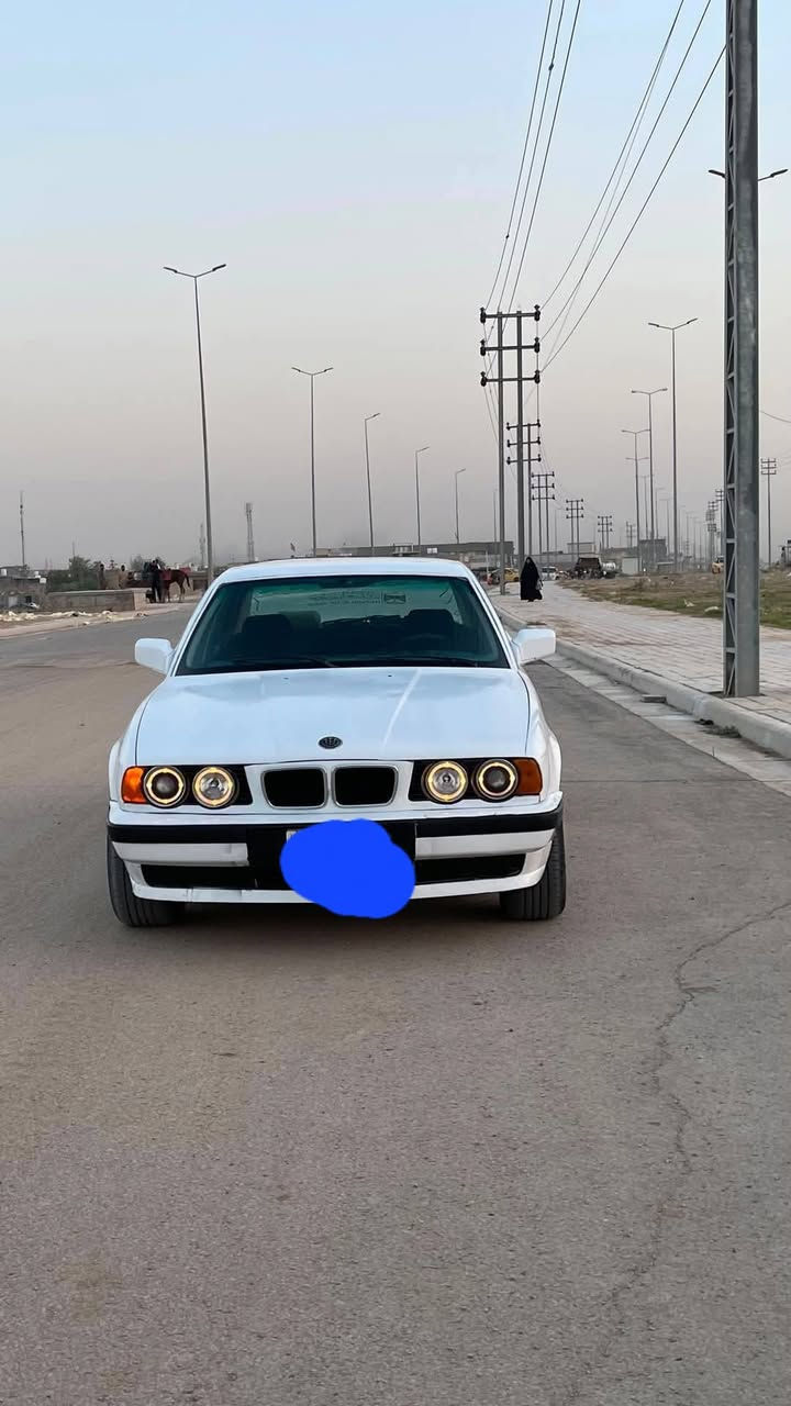 سلام عليكم
للبيع بي ام حجم  525 مفتوح كير عادي

 موديل 1991

ويل رياضي 17

تخم تاير جديد

صبغ جماليه مكفوله من الضربه

جام كهربائي

بور ستيرن جديد

دسكات جدد

دوشمه جديده

دبلات جدد 

السعر ٣٧ وبيها مجال  

ملاحظه السياره بيها صوت بلمحرك 

كربلاء ***********
