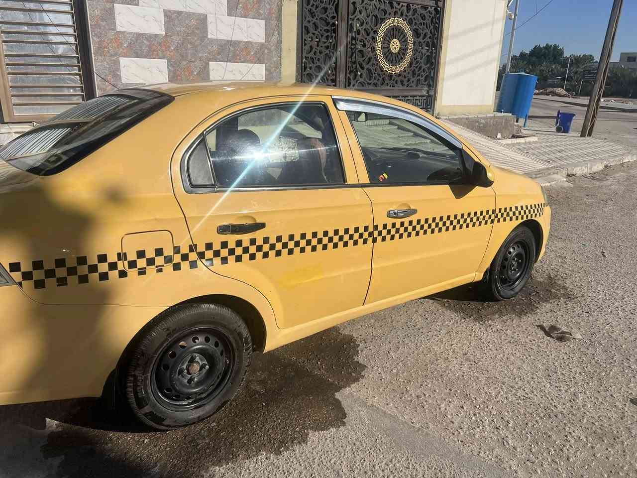 افيو 2011 رقم نجف دولي بأسمي خليجي مكينه مفتوح سياره هزه جديده ومصفره هيئه وغرامات مكفوله من الضربه والتبديل بيها بس الدور الخلفي صبغ سياره جاهزه مكينه كير حداديه تخم تاير شاشه رايدها ب 53 وبيها مجال بسيط مكاني نجف للاستفسار ***********
