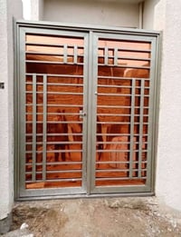 حدادة • ابواب وشبابيك • قلعة سكر