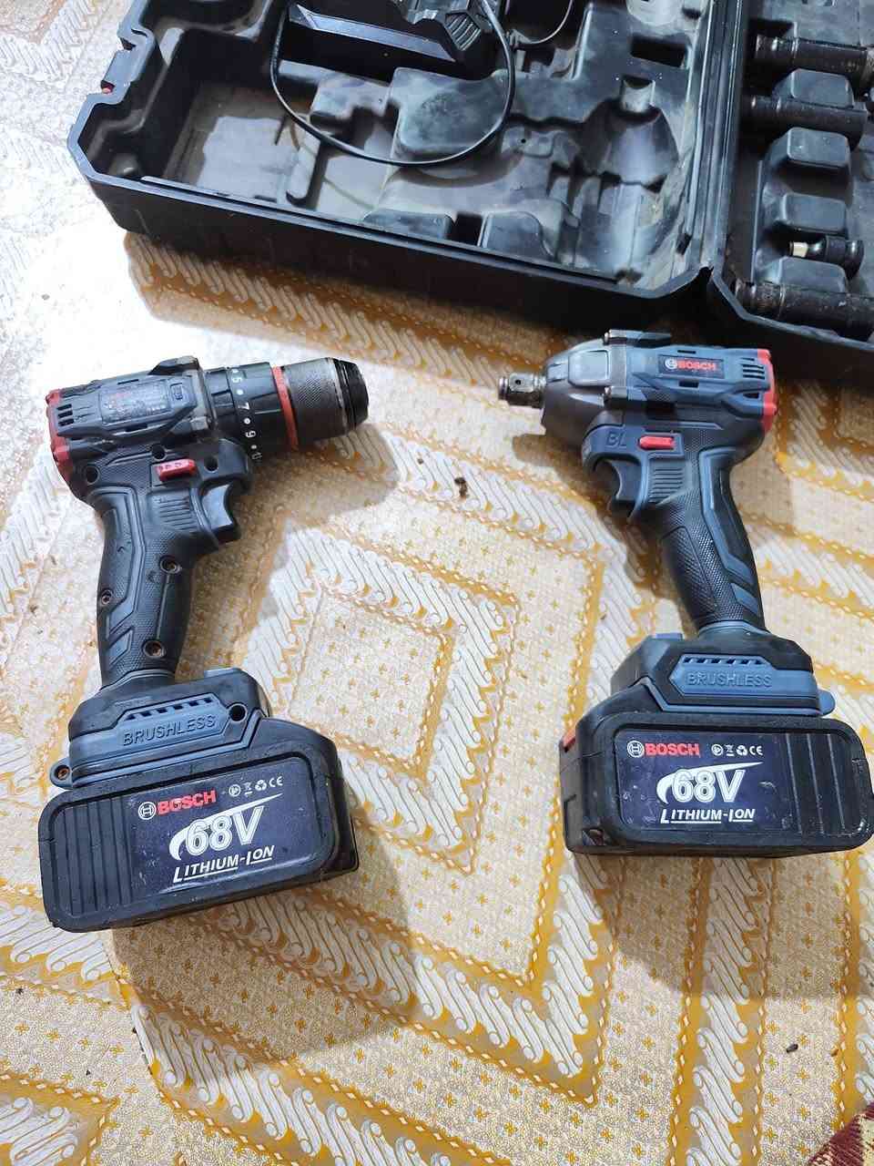 دريل شحن عدد 2 
نوع بوش ثنيهن ب 50 الف رقمي ***********
