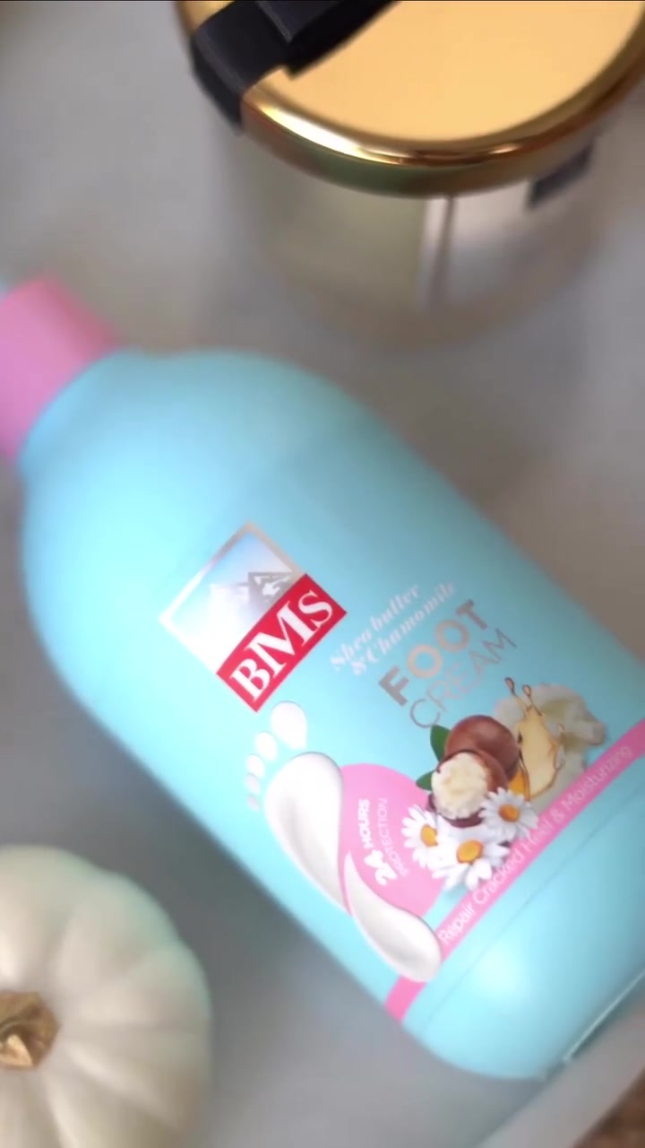وصل الجمالات😍😍 مباشر من إيران الي 🤭
تره بالصيف نحتاج ترطيب اكثر لان تصير تشققات وجفاف 
بنات الي حاجزه تتفضل خاص 🤗🤗
قطع محدوده 👇


**إذا كنت صاحب هذا الإعلان وتريد حذفه لأي سبب، رجاءا أرسل رسالة إلى الدعم الفني**