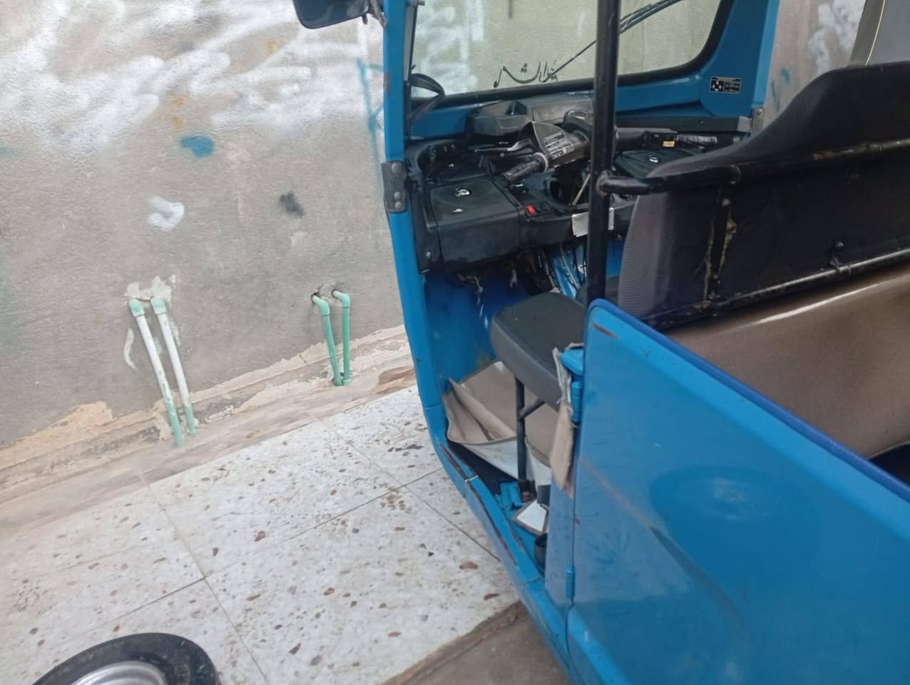 تكتك موديل 22 رقم نكلزيزي تكتك كفاله من ضربه ما عده زلوغ شارع   المكينه تخبل  بيه بس نفخه اول ما شغل بدون تنقيص اي شي ثاني تكتك كامله  ترايه يخبل مكينه ناعمه رقم موجود راعيه خوش ولد سعر 7500 شراي بخدمته مكاني عل شط ***********
