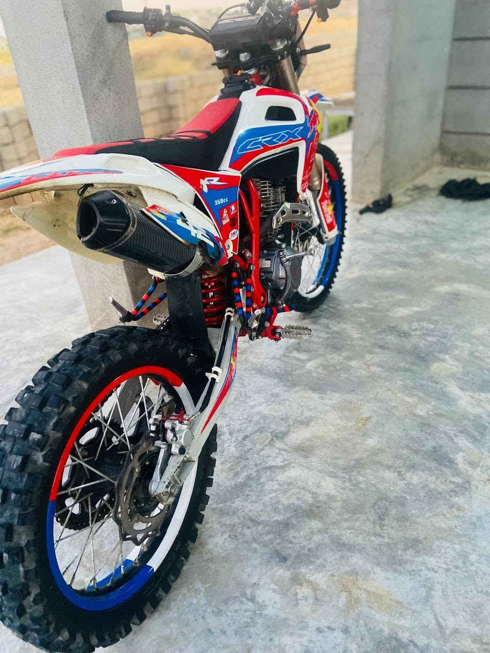 السلام عليكم
قفاز crx
 
موديل 2025

محرك 350شرط ما مفتوح 

كهربائياته كلها شغاله 

صالنصه جديده 

تواير جدد 

نشاط فول 

سلف شغال ما يعوزه كلشي

المكان قريت العيثه 

***********

السعر1350وبيه مجال

يرحم والديك اذا مو شراي لا تبزعني وتضل تعامل
