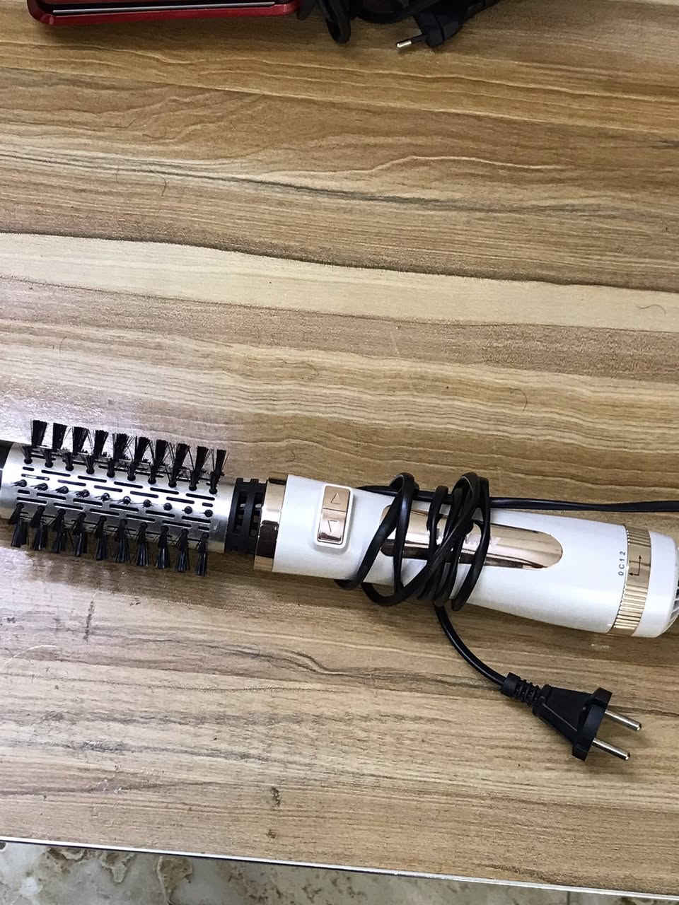 سلام عليكم جهازين واحد شسوار للشعر والثاني كاوية للشعر استعمالهن قليل وجديدات بس الكارتونات ضايعات ثنينهم 40 الف قفل مكاني بغداد للعلم الجديد مالتهم الوحدة ب 35 سعرهة وتجي تفحصهن ثنينهن على ايدك 🔴


**إذا كنت صاحب هذا الإعلان وتريد حذفه لأي سبب، رجاءا أرسل رسالة إلى الدعم الفني**