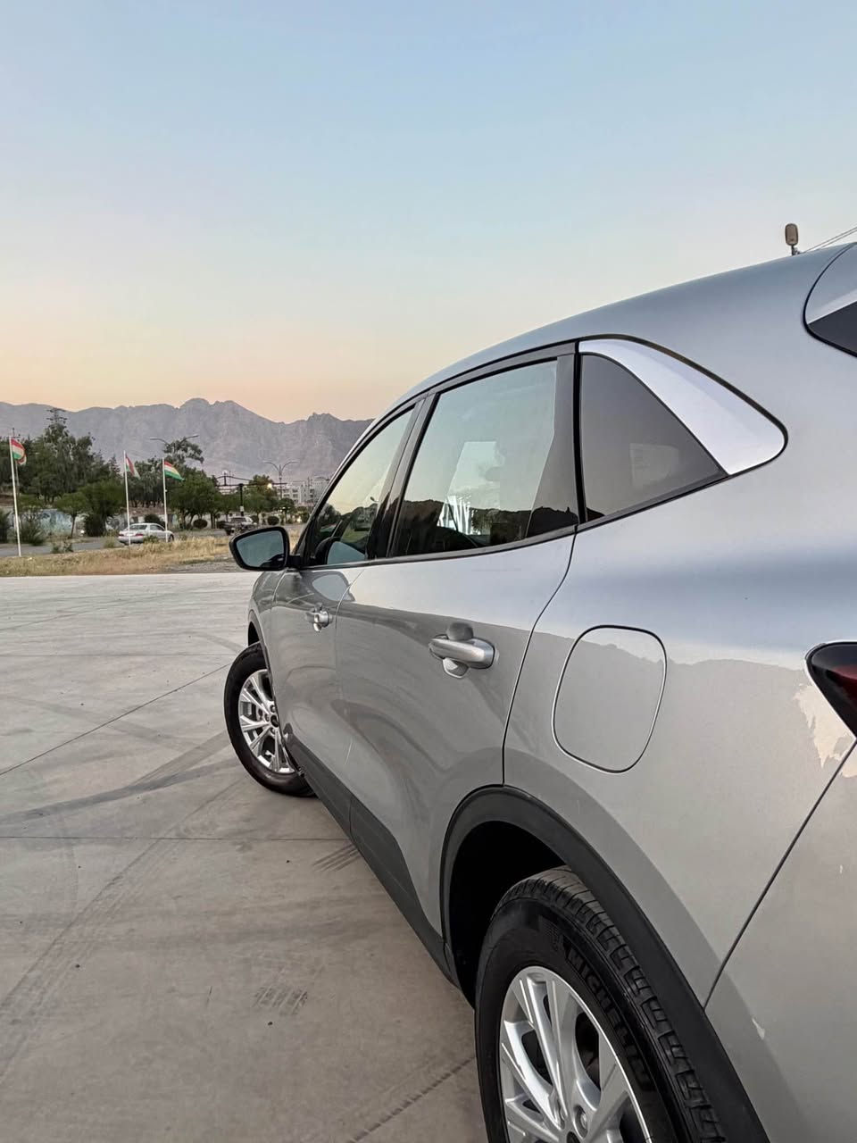 Ford escape (Active) 2023

فۆرد ئیسكەیپ مۆدێل ٢٣ 
سەیارەكە مەكینە سێ پستۆنی ١٥ ی تۆربۆیە ماڵی دۆستە بێمەسرەفە سەنەوی نوێیە بەناوی خۆمەو بێكێشەیە 
بۆیاغ پێنج پارچەی لای سەیاقی هەیە نرخیشی 138 گەڵاو معامەلەیەكی كەم . 
واتسەپ :*********** رانية, السليمانية

