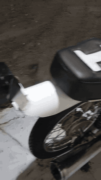 السلام عليكم دراجه للبيع محرك سي جي مامفتوح سعر 650 وبيها مجال بسيط مكان ناصريه مركز  ماتشتري لاتراسل ***********
