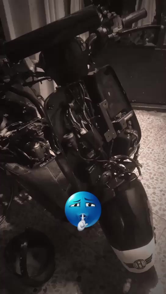 دراجة ماكس بوليس كفاله عامه مكينه وكفرات دراجه بلاديه رمبه مكاتبه منفيس السعر 920 وبيها مجال العنوان البياع شرطة رابعه الرقم ***********
