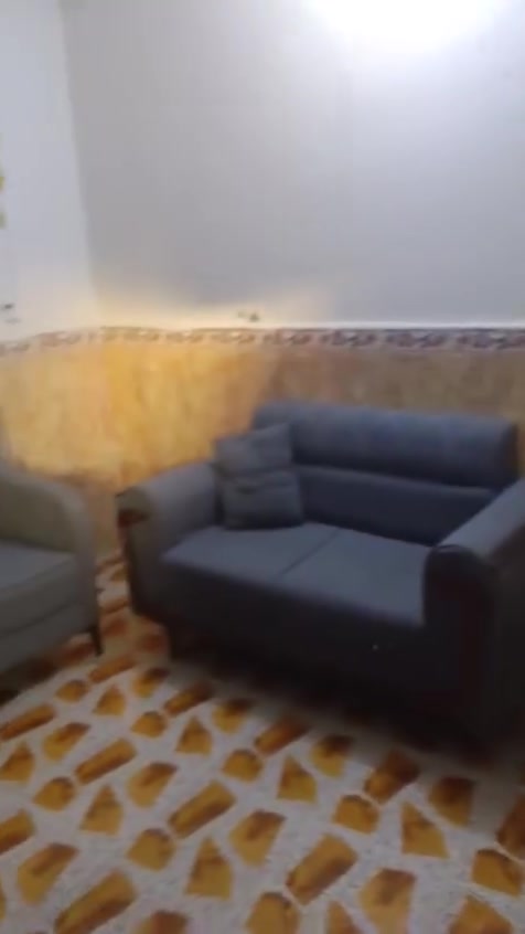 مشتمل للبيع شارع النفط بالبدايه مساحته 125 مربعه بناء بلوك أساس طابوك سكف صب ارضيه بورسلين قريب على الشارع العام بيت كامل ب25وبي مجال


**إذا كنت صاحب هذا الإعلان وتريد حذفه لأي سبب، رجاءا أرسل رسالة إلى الدعم الفني**