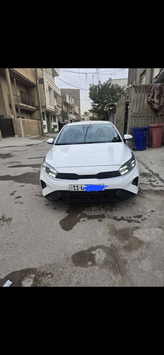 السلام عليكم سيراتو ٢٠٢٤ رقم بغداد جديد محرك ٢٠٠٠ مكفوله من صبغ وتبديل برغي ممفتوح بيها سيارة جاهزه وجديده بيها بارد قلييل ماشية ٩٧ الف بسعر مناسب ١٦٨ بيها مجال بسييييط حك جيه ***********
