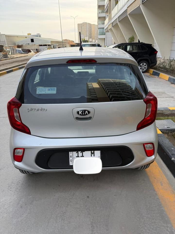 السلام عليكم: كيا بيكانتو خليجي 2020 مال دوليه مكفوله السياره من الصبغ والبارد  ماشيه 29 الف اللون رصاصي سلڤر كير اوتوماتيك وباقي المواصفات معروفه السعر المطلوب 119 $  بيها  مجال/ للاستفسار على الرقم *********** /السياره بأسمي ورقم جديد وتحويل بنفس اليوم/ مكان السياره مجمع بوابة العراق
