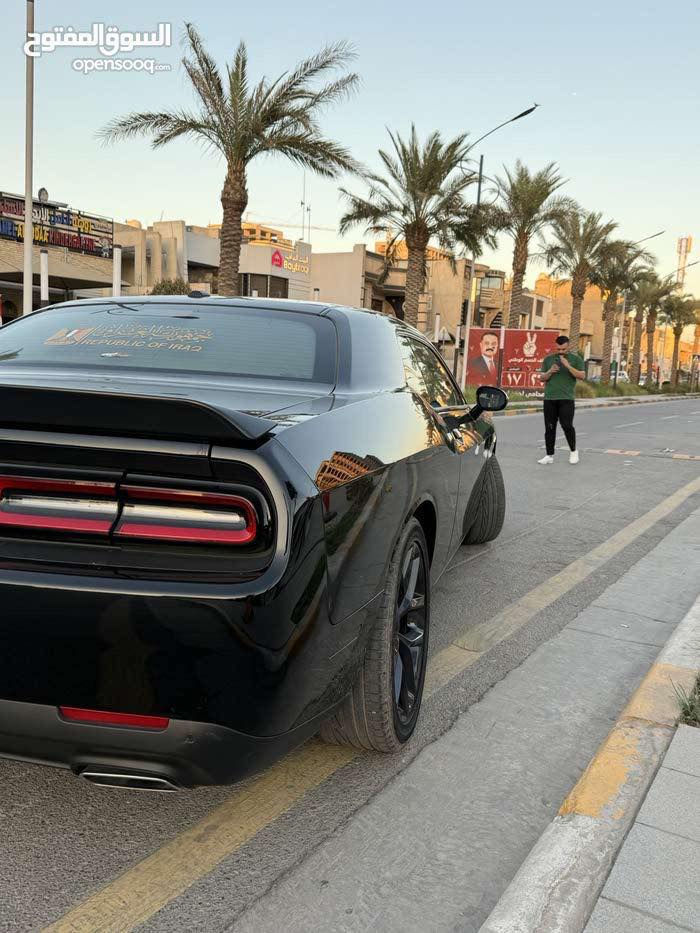 ⸻
🚘 دوج تشالنجر GT 2023 last call  للبيع او مراوسRT 
السياره جديده بحالة الوكالة حتى كتلوك الشركه بيها
حادثها : جاملغ امامي وخشم البنيد لا دواخل لا شاصي لا ايرباكات 
كير محرك تبريد كلهن كفاله عامة
 السيارة دخول جديد 
مرقمه رقم بغداد جديد
• المحرك: 3600cc V6
• المسافه:٣٨ كيلو فقط
• نظام الدخول والتشغيل: بصمة + تشغيل عن بُعد
• شاشة وسطية + كاميرا خلفية ،كروزسرعة ،تحكمات ،شاشة وسط ،كشن كهرباء ، تبريد قطعتين 
• حساسات خلفية
• شفتات ستيرن (Paddle Shifters)
• ويل حجم 20 إنش
• تحكمات كاملة من الستيرن
• كشن كهرباء 
للاستفسار 
***********

