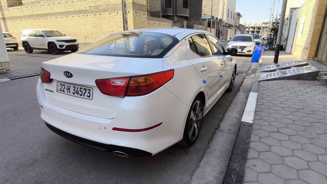 السلام عليكم كيا اوبتيما خليجيه موديل 2016 كفاله عامه سياره جديده حيل استخدام شخصي ماشيه 110 كيلو سنويه لل28 مكينه 2000 دوش السعر 165 وبيه مجال الاتصال على الرقم ***********
