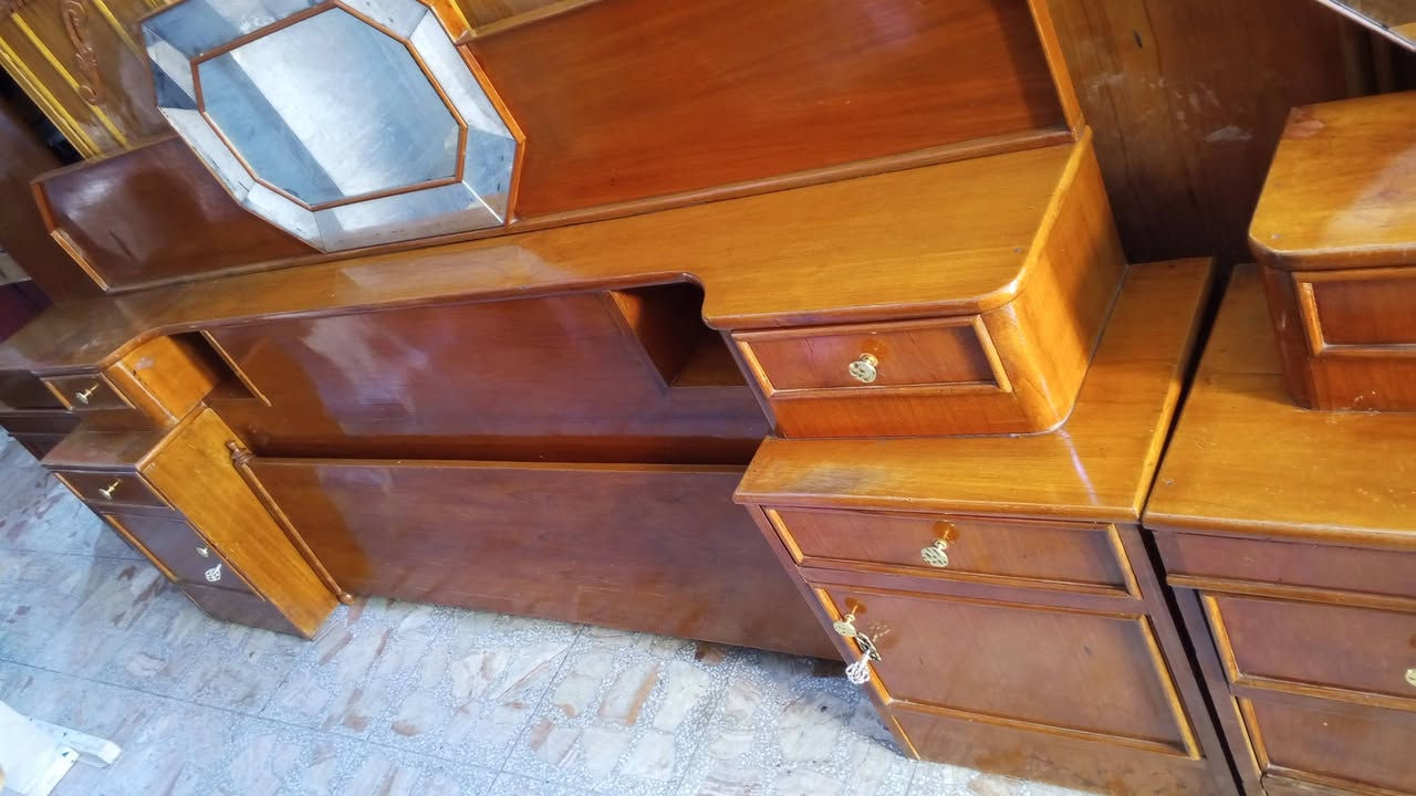 السلام عليكم 
غرفه 6 ملحق كلش نظيفه ما بيها ضرر سعرها 450 بيه مجال.. مكان بغداد المشتل 
( الخاص مغلق شراي واتساب *********** )
