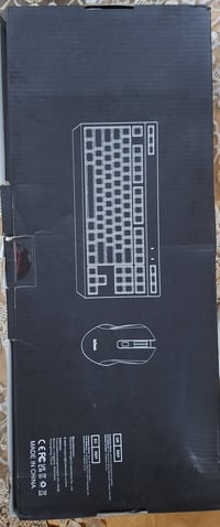 كيبورد .. كيبورد وحافظة تابلت  اذا عجبك شي حاول تتواصل معنا توصيل جميع...