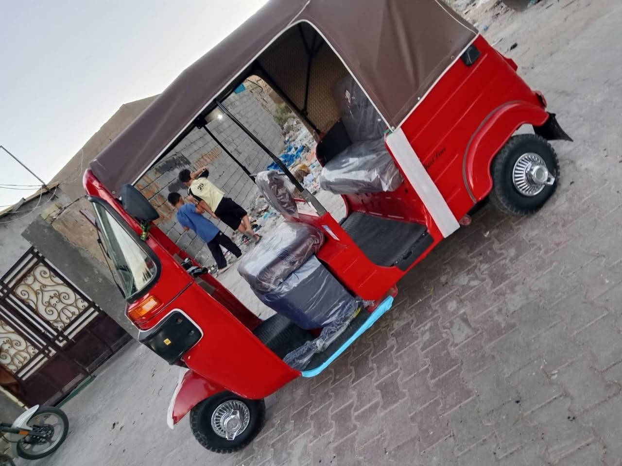 تكتك للبيع 18 شهر 12 رقمه سنويه كربلاء توها داخله هزه السعر 5250/***********
