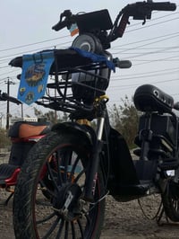 بايسكل شحن أربع نمر البايسكل نظيف بعده جديد بيع ٢٥٠وبي مجال حك الجيه ا...