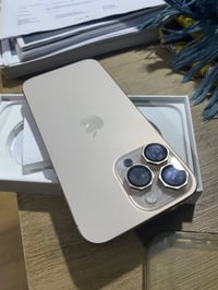 ايفن ١٦ برو ماكس للبيع الجهاز نظيف جدا و بدون اي شخوط  شرق اوسط ضمان م...