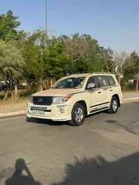 لاندكروز ك2014 ( اخت الزيرو ) ساز اصل  السياره عل شرط كفاله عامه حديد ...