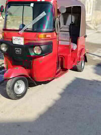 تكتك موديل  ٢٠١٨ شهر ١٢ معمره بس دوس  07717926191