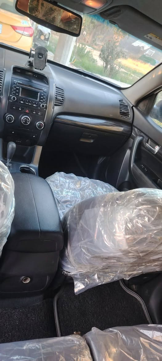 السلام عليكم سورنتو ٢٠١٢ أمريكي٤ سلندر ٧راكب رقم بغداد بأسمي جاهزه ع اخر حبايه تبريد حداديه تخم تاير دوشمه السونار مرفق مع الصور السعر ١٢٠ وبيه مجال مكاني بابل حي الجزائر ***********٧
***********
