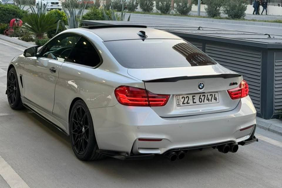 🔥 للبيع: BMW M4 (F82) — قوة ألمانية بأداء خارق 🔥🤍
كوبيه رياضية لعشاق السرعة والأدرينالين، تجمع بين التصميم العدواني والأداء العالي على الطريق.
المواصفات:
• BMW M4 (F82)
• قير أوتوماتيك رياضي
• محرك Twin Turbo عالي الأداء
• نظام دفع خلفي (RWD)
• كيت خارجي رياضي (M Performance)
• إضاءة LED متطورة
• جنوط رياضية سوداء
• نظام عادم رباعي بصوت قوي
• شاشة معلومات وترفيه
• أنظمة أمان وثبات متقدمة
✨ السيارة نظيفة جداً وحالة ممتازة
📩 للتواصل والاستفسار: مراسلة خاصة


**إذا كنت صاحب هذا الإعلان وتريد حذفه لأي سبب، رجاءا أرسل رسالة إلى الدعم الفني**