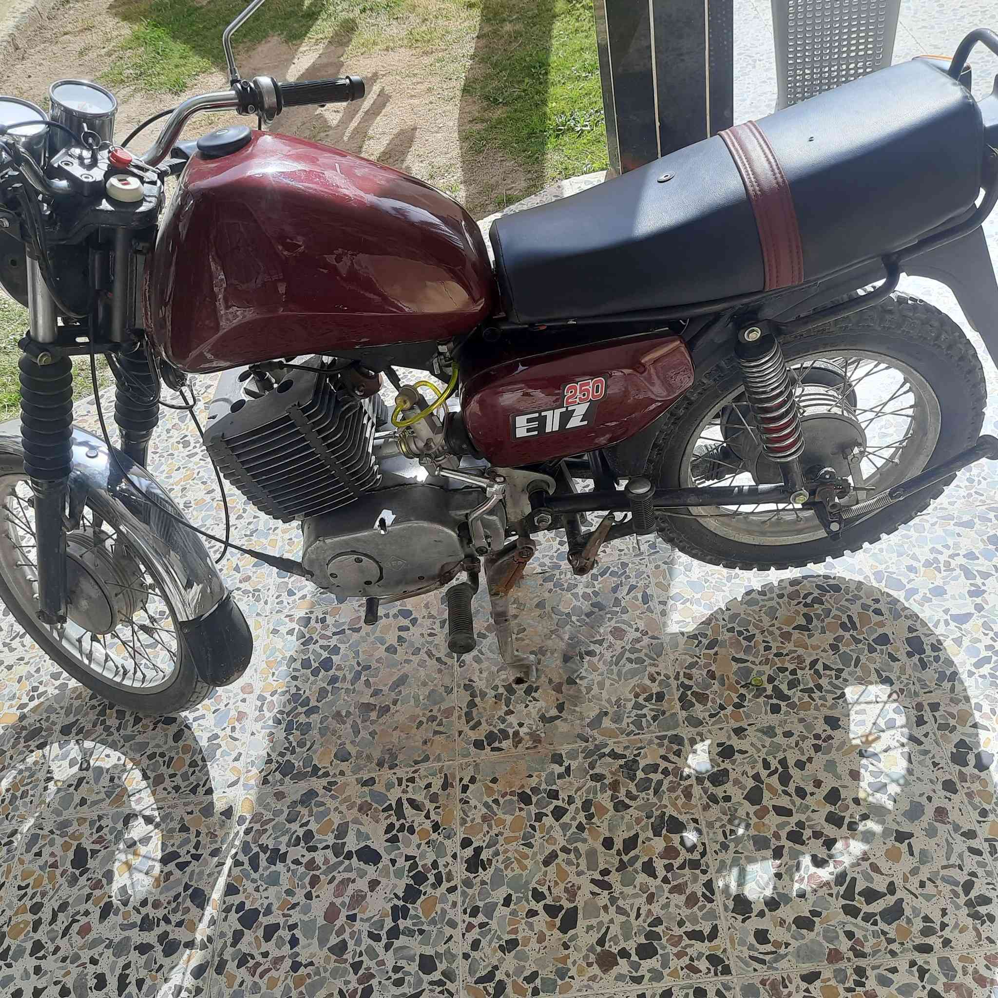 السلام عليكم من رخصة صاحب الگروب MZ قنبورة محرك المانيا الماطور كامل من كل شي السعر   1250 للتواصل ***********
