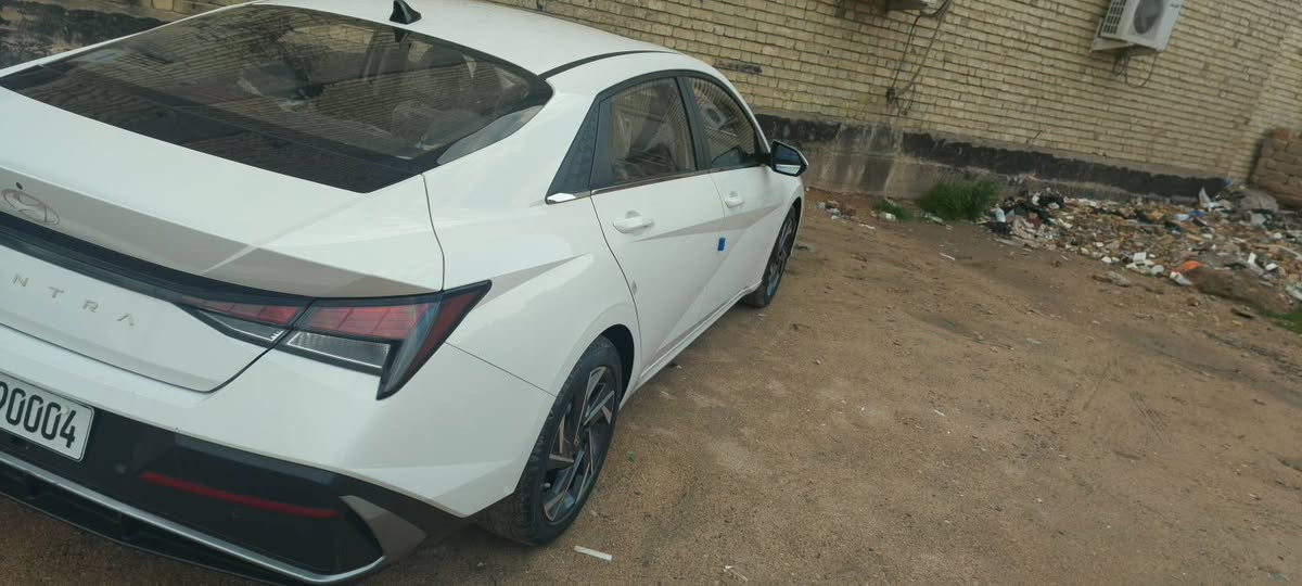 السلام عليكم النترا تجميع كفاله عامه ماشيه ٢١ الف فول مواصفات موديل ٢٤
رقم مميز تريد وكاله تريد تحويل ١٤٠ وبيها مجال 
***********
