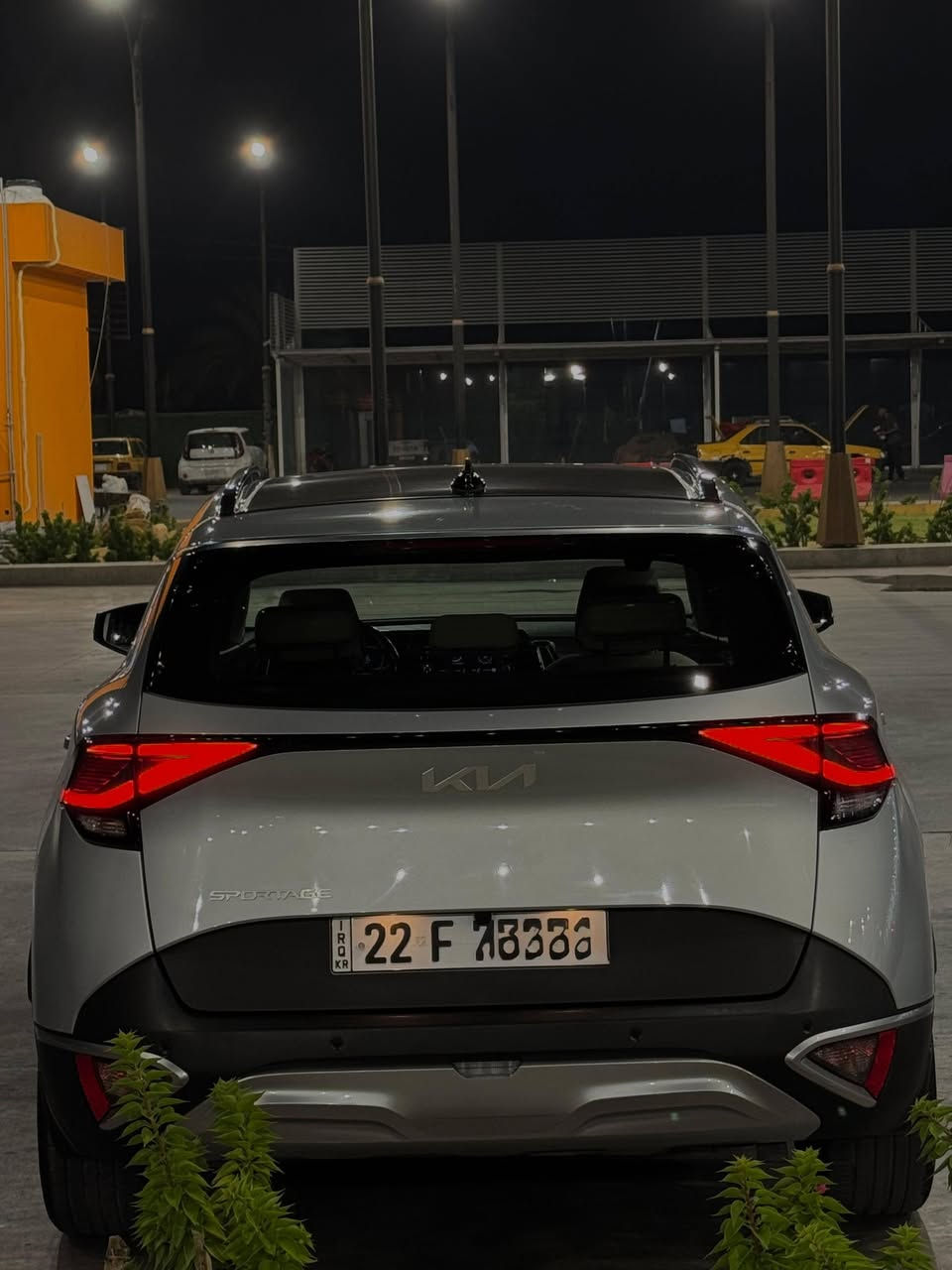 🥇 Ali CARS
ياالله بسم الله ماشاء الله 🪬
اليدور جديد ونظيف هذا جديد 🤍
كيا سبورتج 2022 خليجي وكالة نم
اللون رصاصي مميز جدا 
ماشيه 100 الف كيلو 
مكفوله كفاله عامه فقط مكانين بارد بسيط جدا ممبين شوف العين 
والمحرك مبدل رواجز من جانت ماشيه 
25 الف ومعروف هذا الشي بالسبورتج
_________________________________
المواصفات فول مواصفات الGT line تقريبا 
♦️ محرك 2000 دوش
♦️ بصمه ابواب 
♦️ بصمه تشغيل 
♦️ تشغيل عن بعد 
♦️ بانوراما 
♦️ كشنات كهرباء 
♦️ كشنات تدفئه 
♦️ ستيرن تدفئه 
♦️ دواخل لونين مطعم صاج
♦️ شاشه ديجتال 
♦️ شاشه ابل كار بلي 
♦️ شحن وايرليس 
♦️ فول تحكم ستيرن
♦️ شفتات ستيرن
♦️ شاشه اعطال 
♦️ نقطه عمياء 
♦️ مري شفط 
♦️ اشاير بالمري 
♦️ ترحيب ابواب ومري
♦️ حساس امامي 
♦️ حساس خلفي 
♦️ لد امامي 
♦️ لد خلفي 
♦️ قطعتين تبريد 
♦️ جنطه كهرباء 
♦️ ويل كب حجم 19
♦️ 5 ويل كب
♦️ 4 دسك
وباقي المواصفات المعروفه 
_________________________________
السياره جاهزه من كير ومحرك وحداديه وكهربائيات وتدفئه وتبريد وتخم تاير وشكلها ودواخلها احلى من الصور 
السياره جاهزه من كل النواحي بوليش حمام كامله مكمله ✅ 
_________________________________
رقم اربيل الجديد 
تحويل ثاني يوم 
مكاني بغداد الكريعات 
السعر 188 وبيها مجال للشراي 
هـ*********** الشراي يتصل
