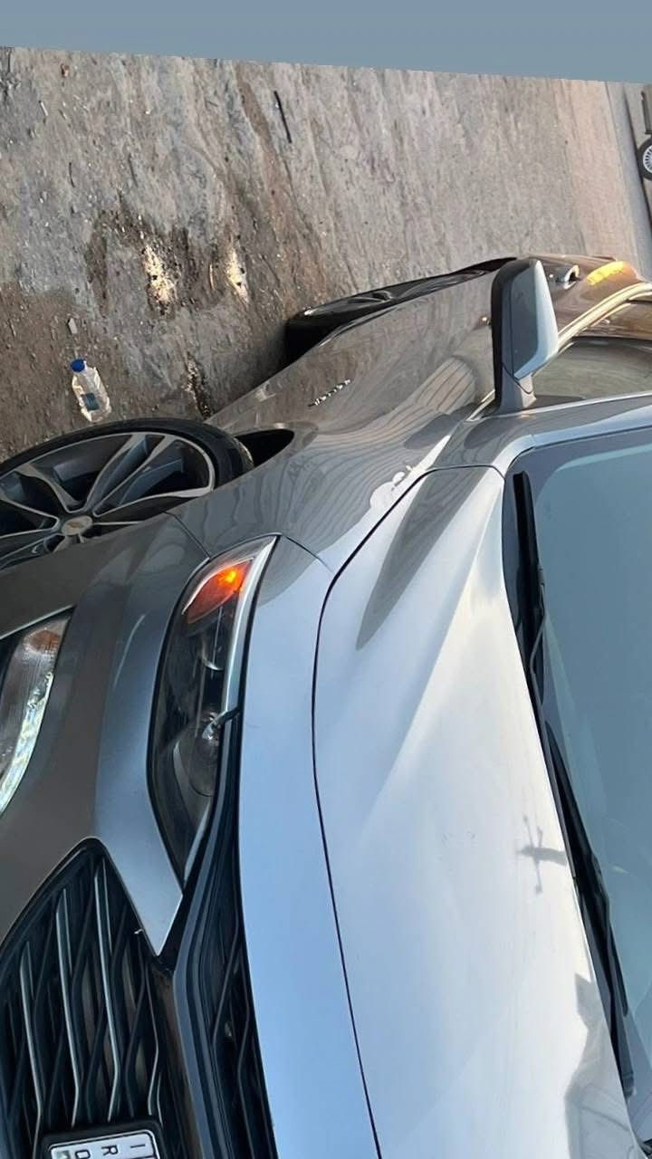 السلام عليكم 
ماليبو 23
رقم بصره دولي 
معوقين بضمانتي
حادثه بنيد نفسه راجع كلش حلوه ضربتها
بدون يرباك

مواصفات LT

تدفئه بلكشنات
رادار امامي
رادار جانبي
تحديد مسار
حساس خلفي
اوتو ستوب
تبريد قطعتين
كرسي كهربائي
ويل ١٩ بريمير
*********** شراي يتصل
