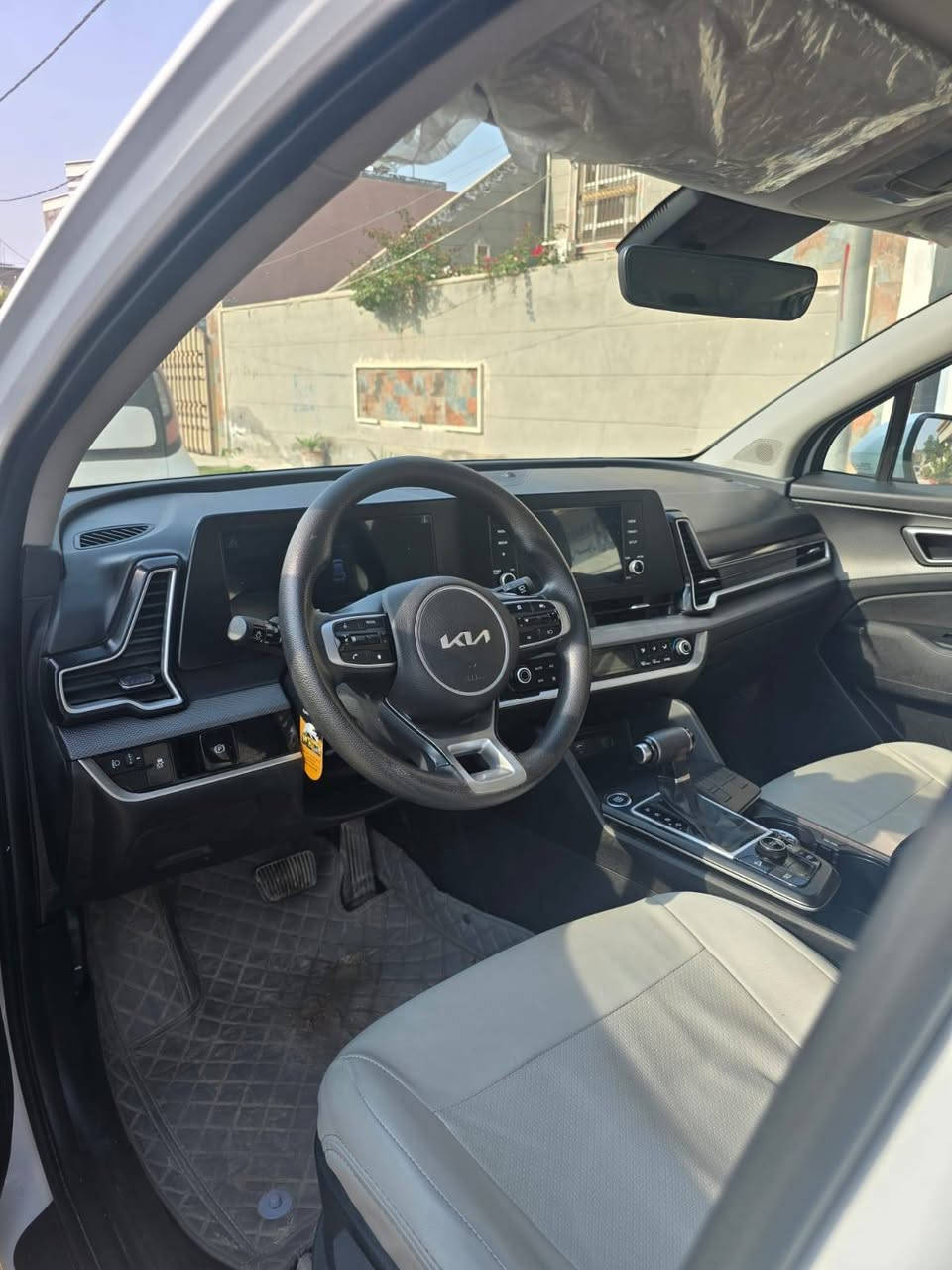 كيا سبورتج خليجي
سلام عليكم 
السياره ماشية 45 الف كيلو
مكاني بابل 🛑 مركز المدينة
بيهه بارد قليل فقط بالمكان الموضح بالصوره
السعر 222 بيهه مجال
الاتصال ***********
