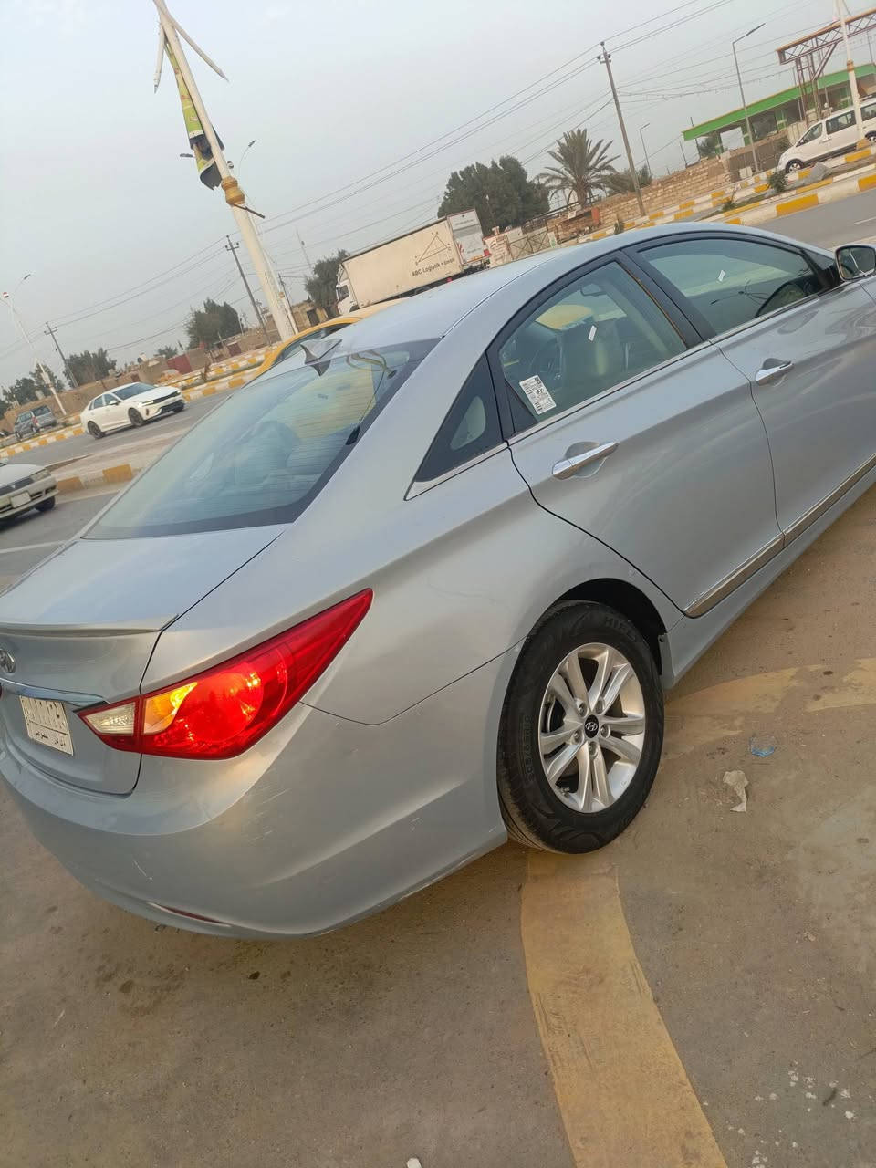 السلام عليكم سياره سوناتا موديل 2013 فقط بنيد وخشم شاملق  تصليح تحكم السيرن وكشن كهربائي السعر110 مكان الناصريه مركزالرقم***********
