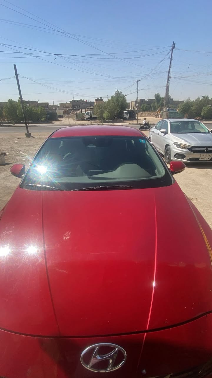 السلام عليكم النترا23امريكي 
السياره بدون تبديل فقط صبغ نص البنيد وبارد
ماشيه ٨٠كيلو سياره جاهزه 
سياره فول عدا الفتحه وكشنات جلد
155$
مكان بغداد 
الرقم ***********
