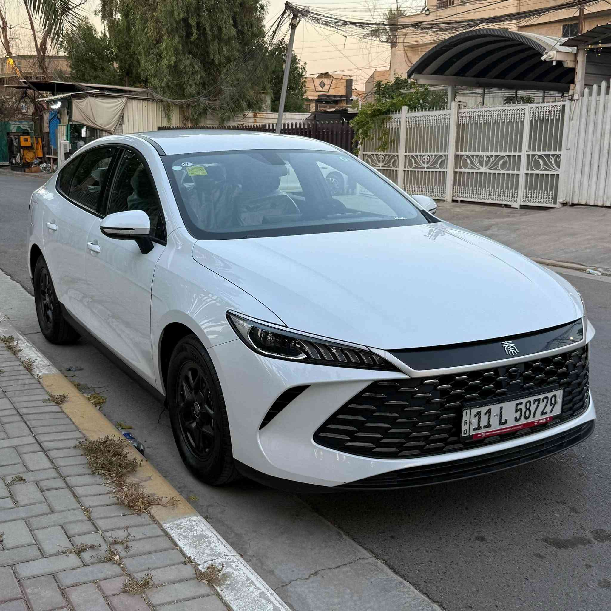 بي واي دي جن بلاص 2025
رقم بغداد بأسمي السياره بحالة الوكالة
ماشيه ٧ الف كيلو تقريباً محرك + شحن 
مكفوله عده pdr بسيط بلباب الخلفي فقط
غراضه كامله بدون نقص + الارضيات مغلفه جلد و الصندوك هم مسويله بطانه جلد وإضافات مرتبه بلداخل معروضه ب١٨ مليون و ٢٥٠ الف وبيه مجال 
مكان السياره  بغداد - السيديه ***********
