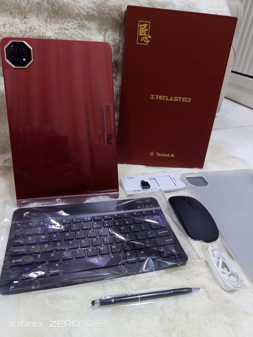 أيباد TECLAST . T60 Ai  جديد لوك
مدعم بالذكاء الاصطناعي تردد شاشة 90 هيرتز 
حجم شاشه كبير 12 بوصه بطاريه كبيره 8000ملي 
شحن تايب سي دبل منفذ + منفذ رام+منفذ سماعات
نضام حديث أندرويد 15 دبل سبيكر(تفاصيل داخل فيديو)
أيباد سلس سلاسه كلش حلوه 90 هيرتز 
كامل ملحقاته كفر+كيبورد+ماوس+قلم+ستان+سماعه
ذاكره 128
السعر 200 الف ع اول تم


**إذا كنت صاحب هذا الإعلان وتريد حذفه لأي سبب، رجاءا أرسل رسالة إلى الدعم الفني**