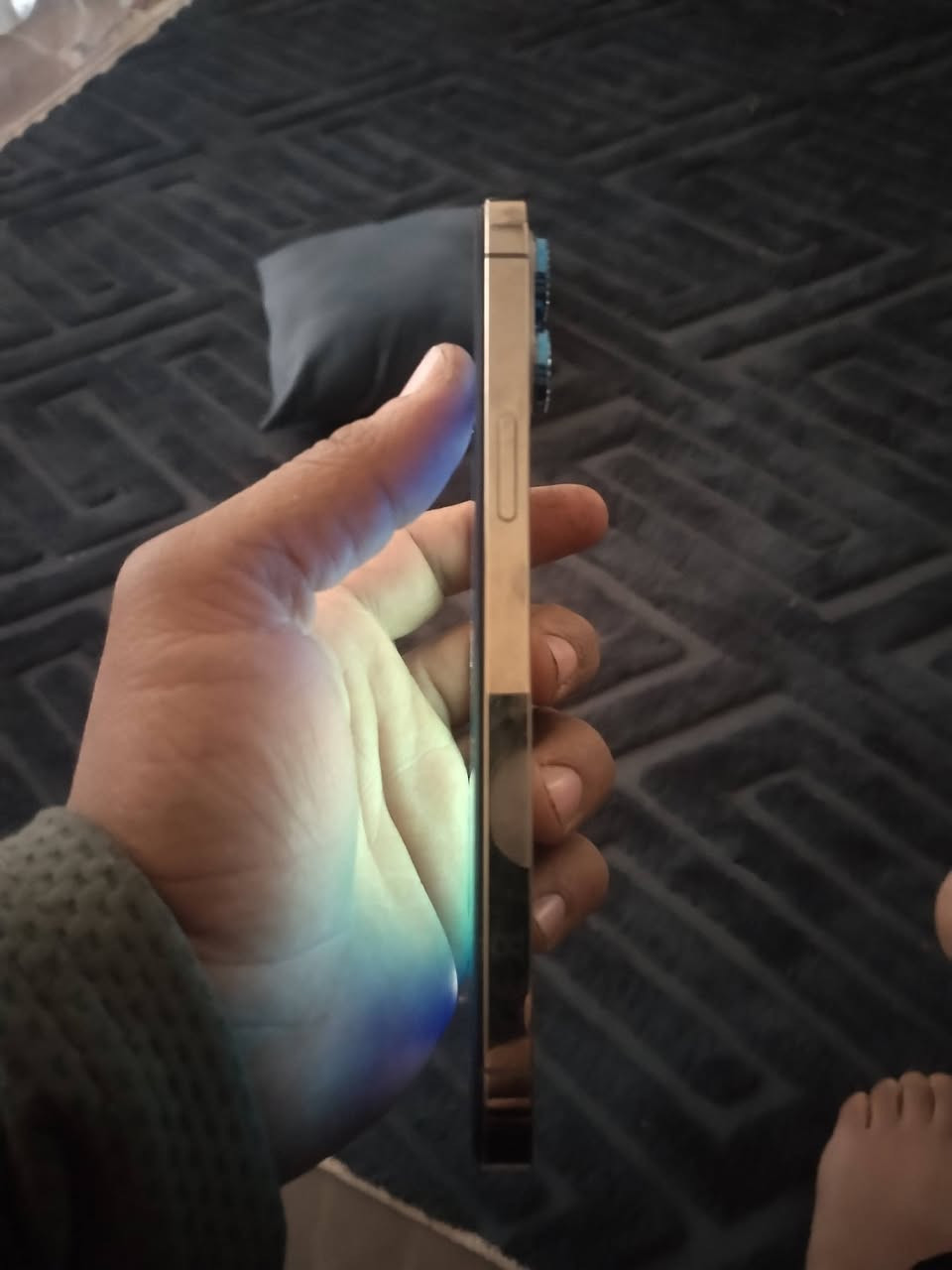 ايفون 12 برو ماكس 225 بي مجال
ايفون 12 برو ماكس السعر 225
الضهر بي فطور
شاشه مبدله بيه فطر بل شاشه
وفيس ايدي ميشتغل بسبب فطر صاير عل سماعه مال مخبره 
الباقي كله مكفول منل شحن منل تصال
اويشي بي يرجع تخذه من بيتنه اي عطل مرجوع
الذكره 256
البطريه 79
شرق واسط
شراي يرسلني واساب مزنجر مزدود
***********
