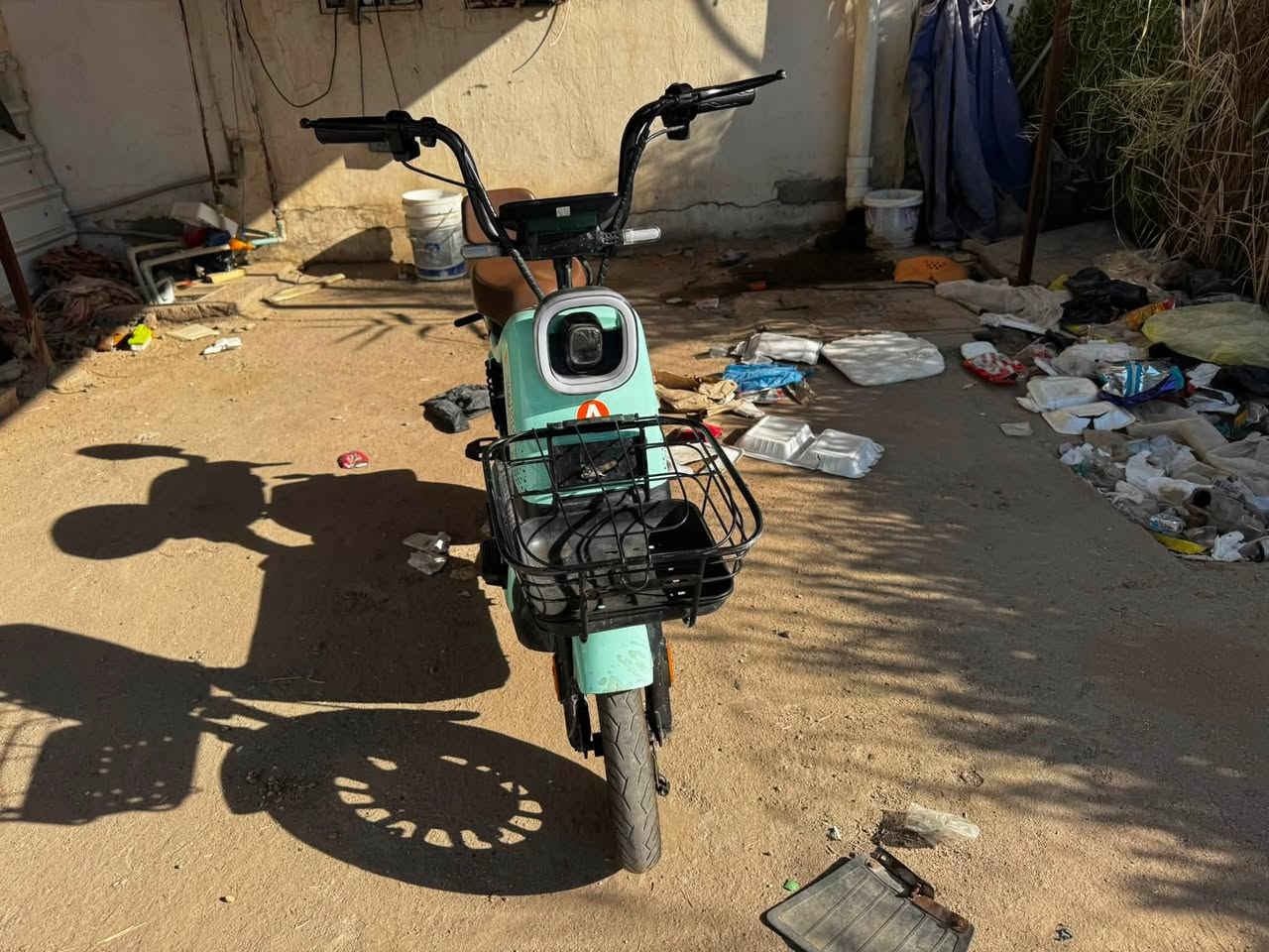 دراجه شحن ريان حجم 14 موديل 2026 بدل ل400 ب350 وبيه مجال استعمال شهرين بس دواسه وره وحده ماكو رقم وتساب للستفسار***********
