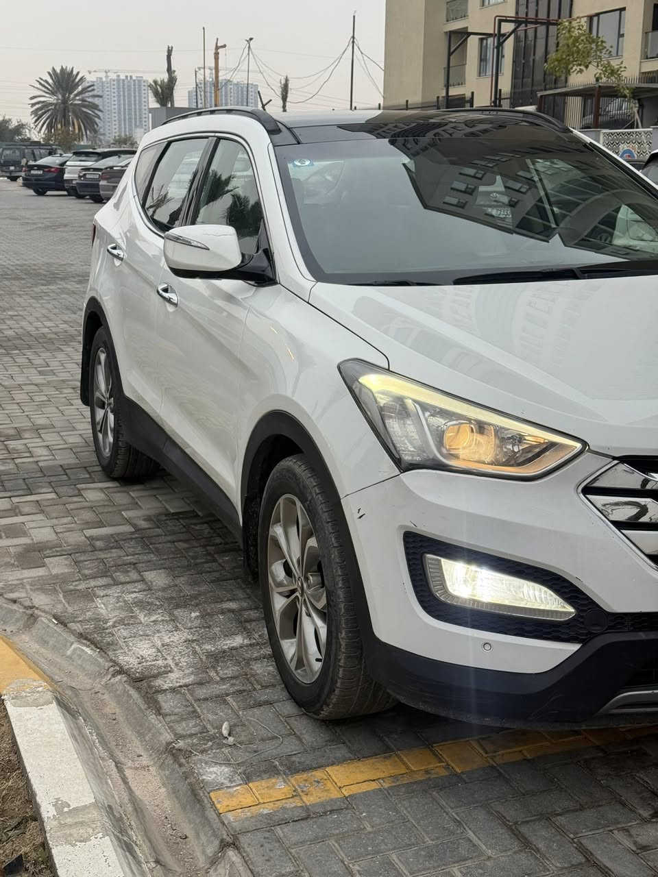 هيونداي سنتافيا 2014 كويتيه خليجي مكفوله فول١/١
رقم  بغداد انكليزي بسمي دولي ٦ سلندر ٧ راكب 
بنراما شاشة فور ويل
كشنات جلد اصلي 
مري شفط كامرة
حساس امامي وخلفي
تحكم استيرن فول تبريد تدفئة بالمسنات 
اضواء ترحيب 
نظام ايكو 
شاشة اعطال بلدشبول 
تبريد ٣ قطع ؛ ثلج
تبريد ابيانو لمس 
حاكية ' ابلوتوث ' اوكس
وَيْل اكروم 
يدات نيكل 
اشاير بلمري 
كلة شغال  ميكانيك خير من الله كير مكينه حداديه كله جاهز  
  🤖 

مكفولة من كلشي  عدا بيها بارد باب السايق  وباب الصدر شغل ممتاز Dpr
رقم الهاتف *********** باسمي شخصيا ماشيه ١٣٠ رقم إنكليزي هزة جديده تحويل ثاني يوم السعر ١٥٩$$
