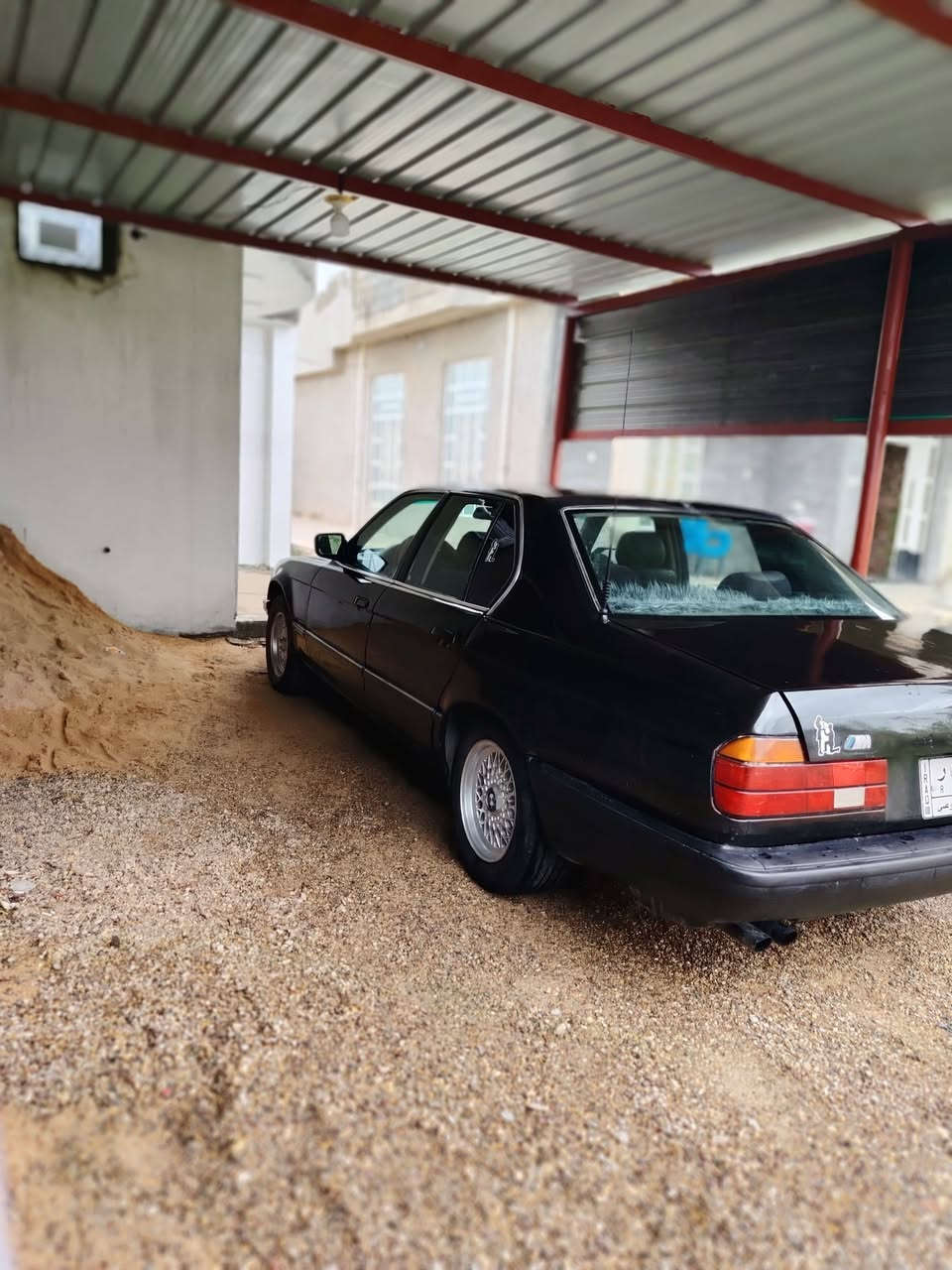 سلام عليكم بيئم موديل 94 جديده كير محرك كفاله تخم تاير جديد كهربائية كله شغاله تحويل ثاني يوم سنويه لل 28 بيع او مراوس حسب القناعه سعره 45 بيه مجال مكاني رمادي تصال 
***********
