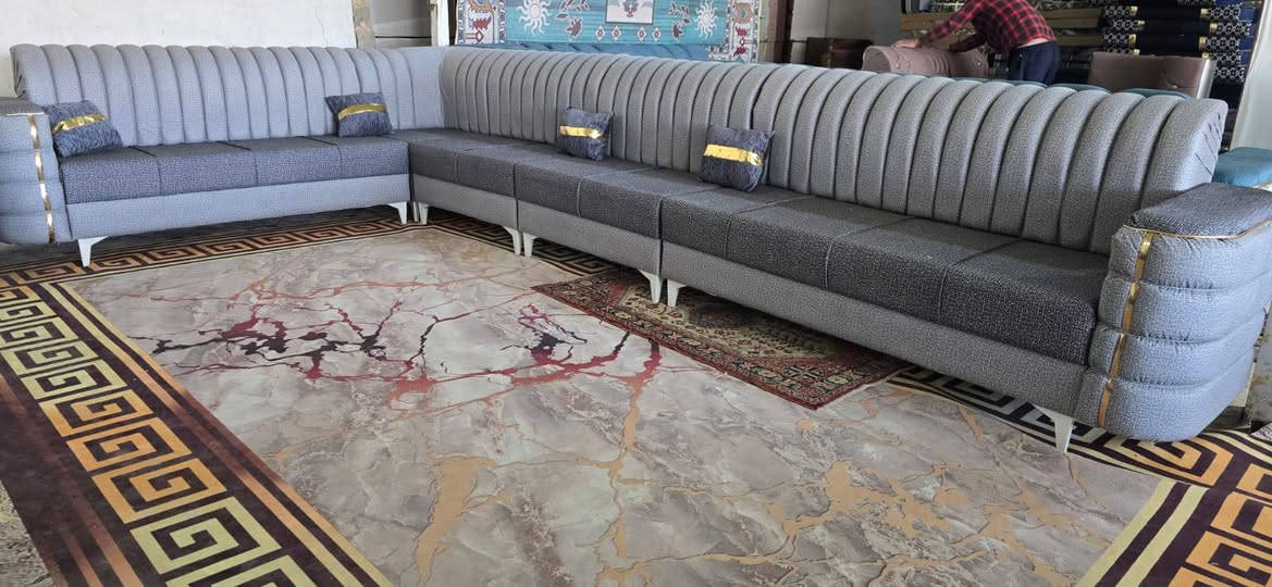 بلنقد والاقساط للموظفين والمتقاعدين حاملي ماستر رافدين اسعار مناسبه تخم ديوان شغل درجه اولى  مقعد بلوك اسود 14ملم   الثقيل والخشب جام روسي والاسفنج   ضغط عالي قماش راقي  يجي طوله 7 متر  11نفر مع 4كوشات هديه كل هذا الجمال والسعر  350فقط

العنوان نجف حي الرحمه شارع عشرين مجمع العائله او مجمع ابو محمد *********** النجف, العراق
