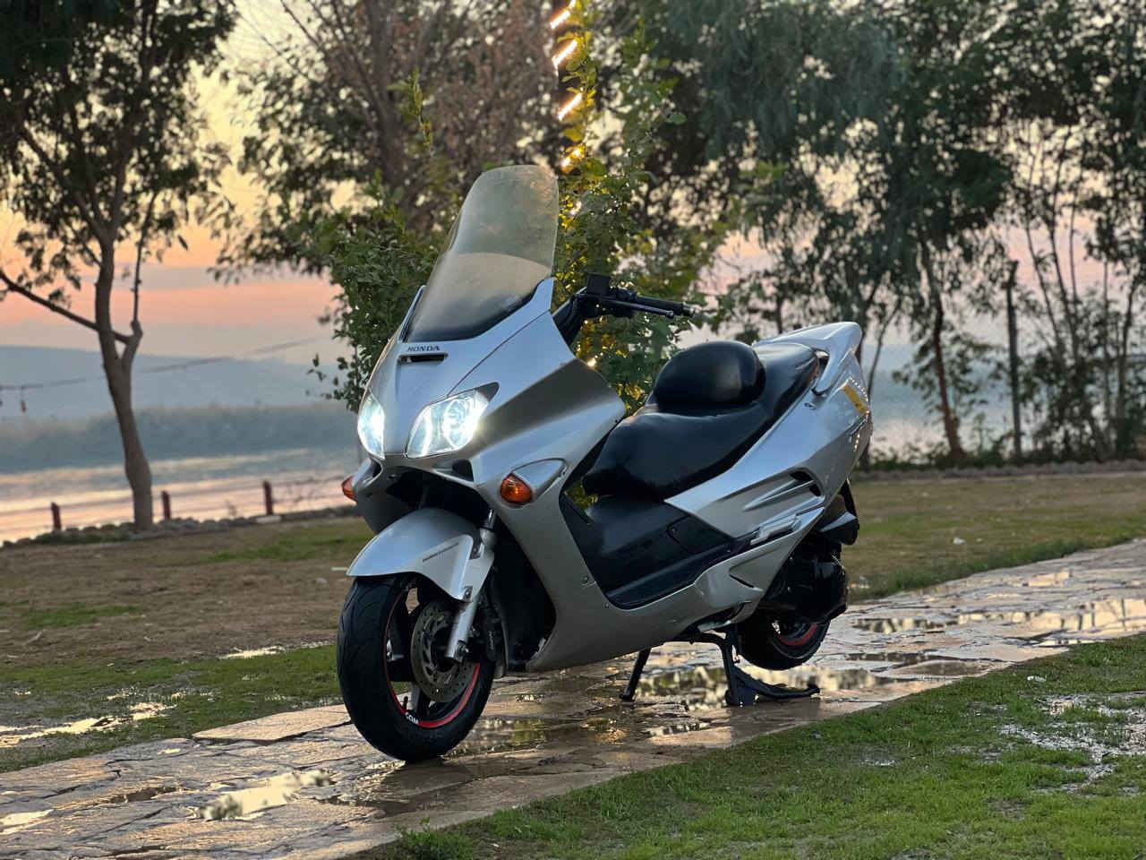 سلام عليكم مطور البيع فورزه 0/6 محرك شرط / لسعر / 800 بي مجال / عنوان موصل / ***********
