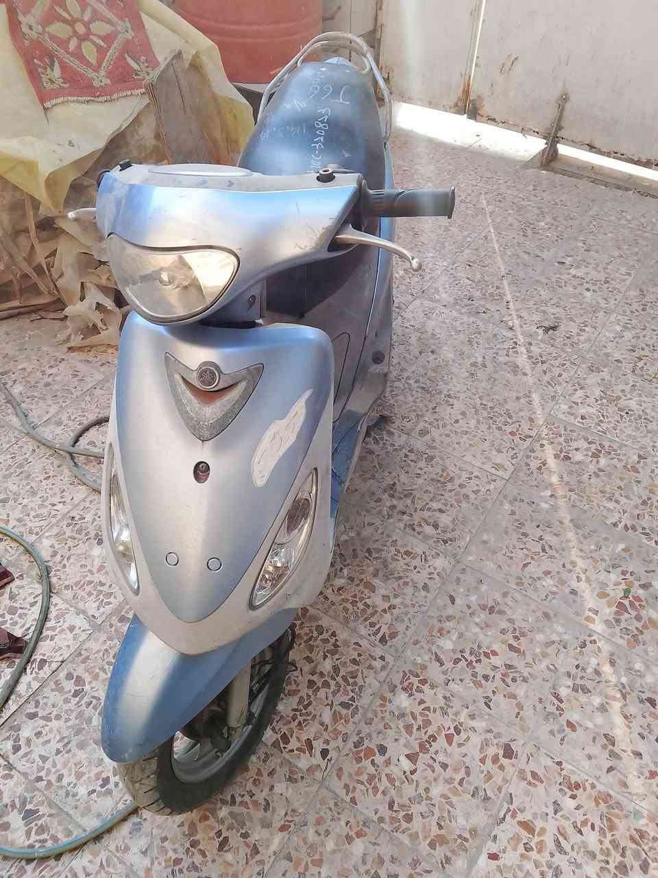 سلام عليكم ماكس منغولي موديل 2007 دراجة بعده بالكارتون مال رمبة بعده بدهن الشركة مامشتغلة تجي تشغله وتاخذه  سعره 850     ***********
