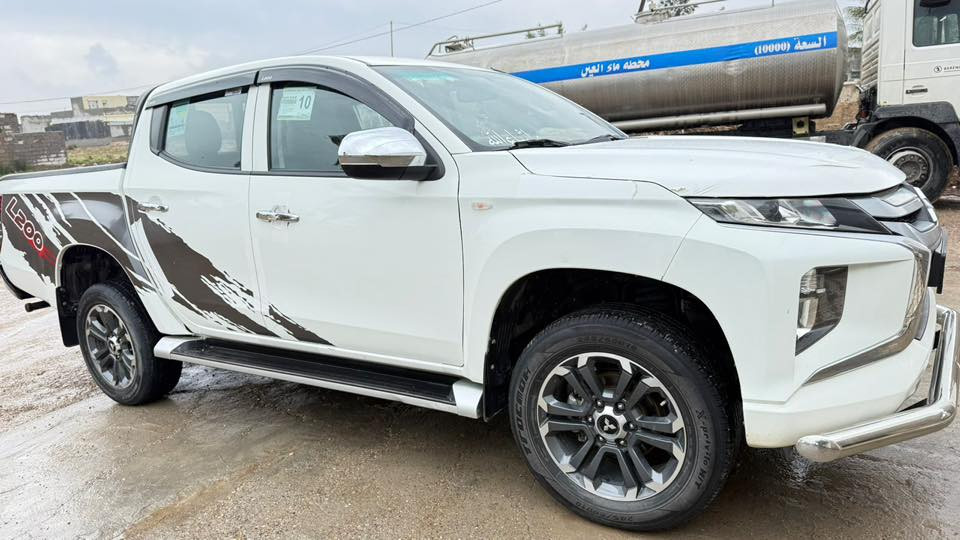 ميتسوبيشي للبيع موديل 2022
بيها ضرر قطعتين

كير أوتوماتيك (كاز)

السيارة جديدة خير من الله 

تبريد ثلج 

ماشية 57 km مثل ما موضح بالصورة

السعر 225$ بيها مجال للطيبين 

مكان ديالى كنعان 

الرقم والاستفسار ‭0772 438 4428
