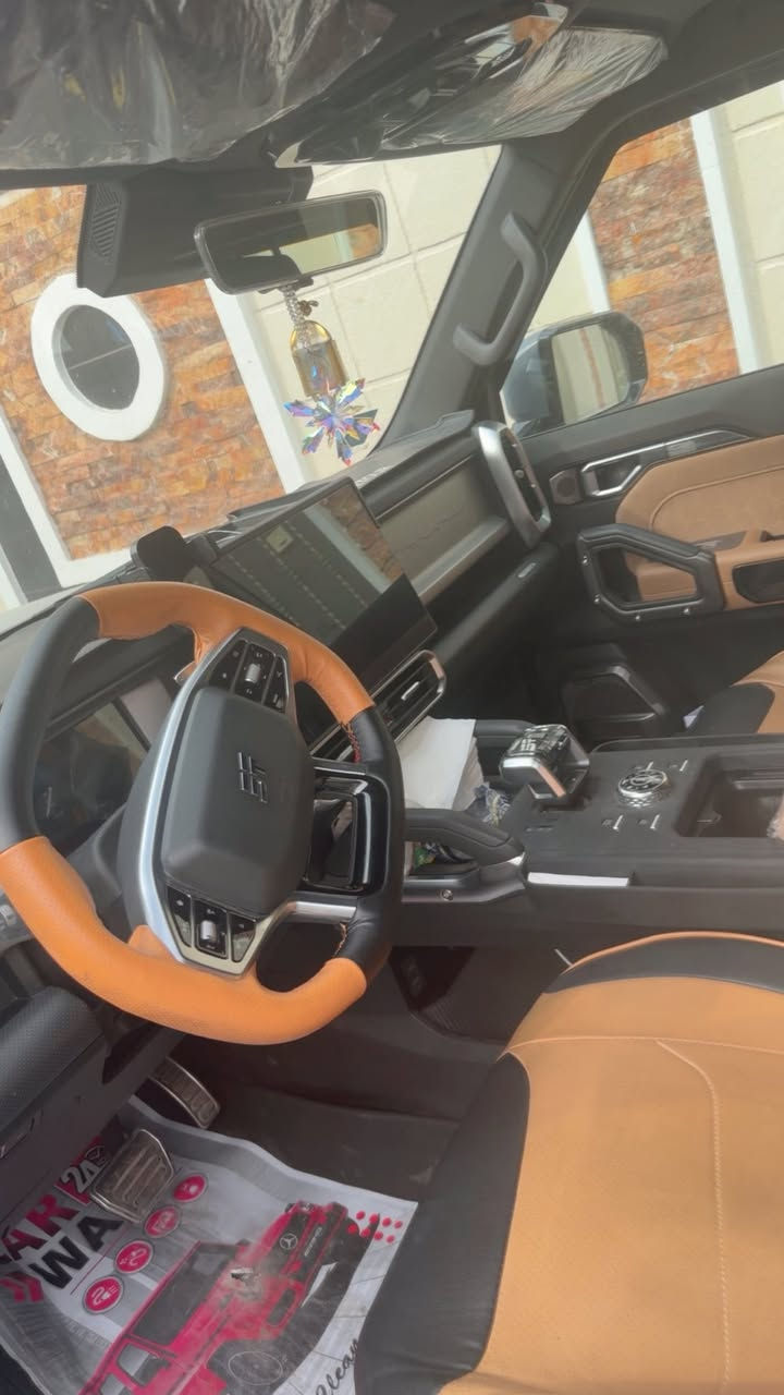 موديل 2025
ضمان شركة هارلم 
رقم بغداد باسمي 
لون مميز 
ماشيه 14 الف
بيها اقل من شبر صبغ بالچاملغ الأمامي 
عليها ppf مكلفني 21 ورقه سمك 10 مات 
عليها سستم كافه الكماليات الخاصه بالجيتور الاصليه
السعر 39 مليون وبيها مجال جدا بسيط
مكاني بغداد الغزاليه
***********
