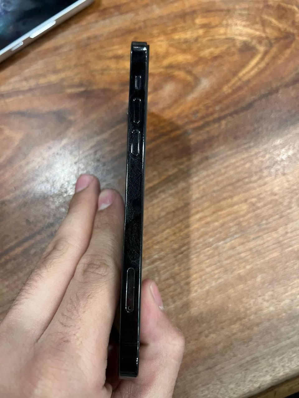 ايفون ١٢ برو
ذاكره ١٢٨
امريكي ويه كارتون وشاحن
مبدل شاشه وشاصي اصلي
فيس ايدي واكف يراد برمجه
السعر ٣٥٠وبيه مجال
مكاني كوت
***********
