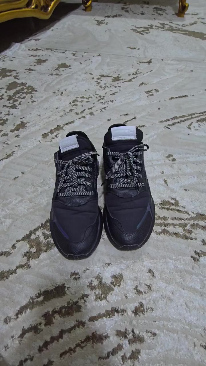 شبابنة الطيبين   اجلكم الله
احذية اصلية ونظافة واضحة بالتصوير   
واي حذاء مو اصلي  تاخذة للوكالة وبنفسك تتاكد ..
الاسعار   القطعة ٤٥ الف  ...
القياسات داخل الفديوات كلشي موضح ... رجاءا رجاءا لحد يعاملني اذا يخدمك السعر ادخلي وخاص وبالخدمة .. تحياتي للجميع  .. مكاني بغداد . وتوصيل متوفر ..


**إذا كنت صاحب هذا الإعلان وتريد حذفه لأي سبب، رجاءا أرسل رسالة إلى الدعم الفني**